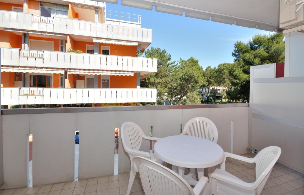Residence Cavallino Bibione Exterior foto